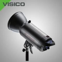 Visico VС-600HS импульсная студийная вспышка с рефлектором